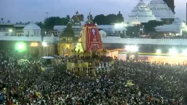 odisha-devotee-dies-of-suffocation-several-others-injured-in-stampedelike-situation-during-puri-rath-yatra-procession